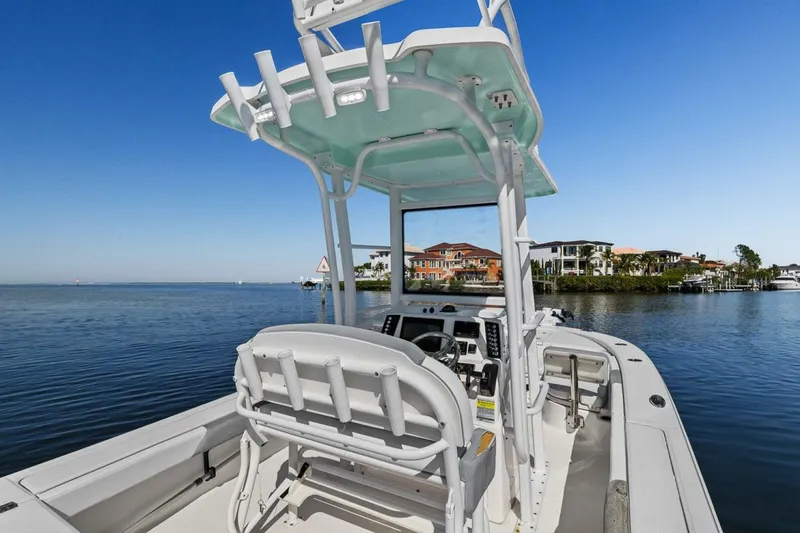 Slide: The Image of Robalo 246 Cayman 2020 - 5814328