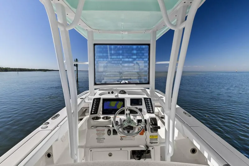 Slide: The Image of Robalo 246 Cayman 2020 - 5814331