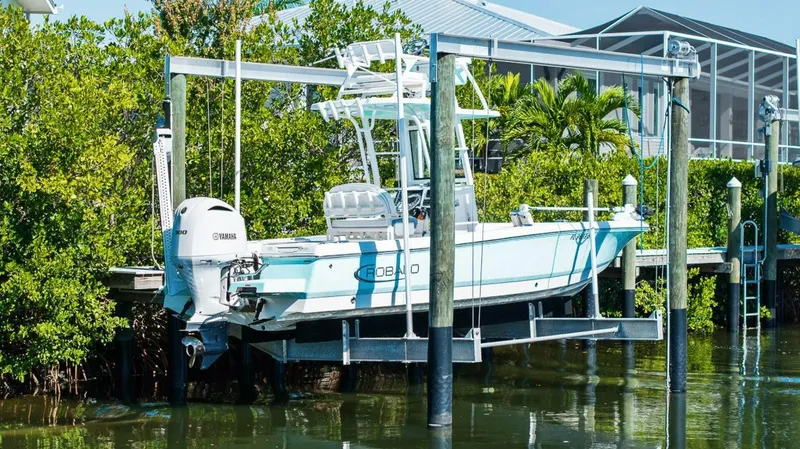 Slide: The Image of Lift Kept - 5814298