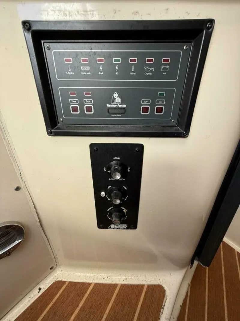 Slide: The Image of Triton 315 Express 2007 - 5824674