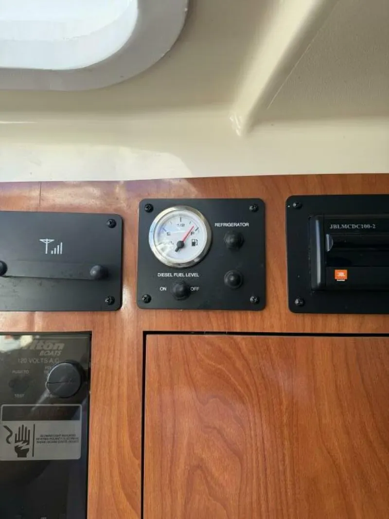 Slide: The Image of Triton 315 Express 2007 - 5824671