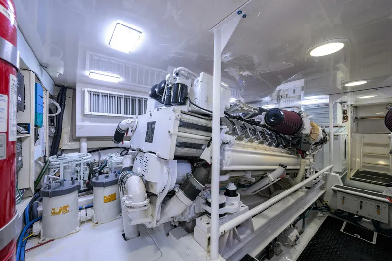 Slide: The Image of Front Of Starboard Side MTU - 5817894