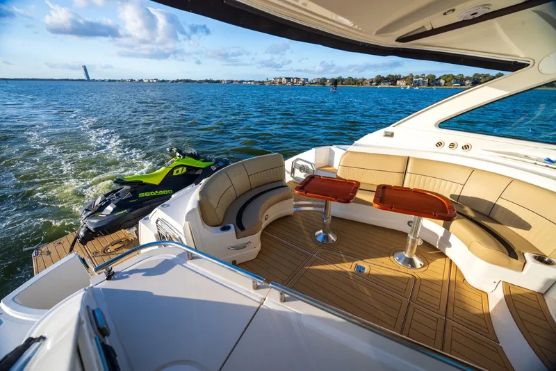 Slide: The Image of 2013 Cruisers Yachts 540 Motor Yacht - 5814728