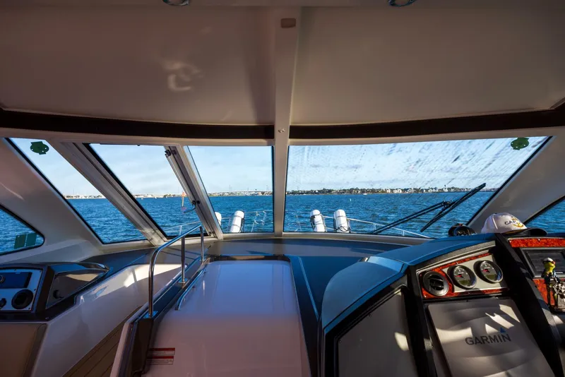 Slide: The Image of 2013 Cruisers Yachts 540 Motor Yacht - 5814729