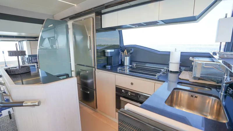 Slide: The Image of Azimut 66 Flybridge 2017 - 5815086