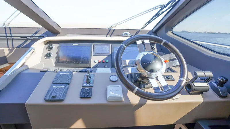 Slide: The Image of Azimut 66 Flybridge 2017 - 5815091