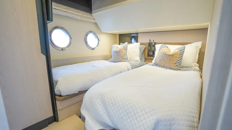 Slide: The Image of Azimut 66 Flybridge 2017 - 5815096