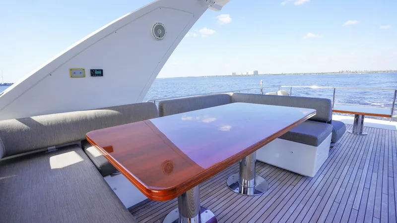 Slide: The Image of Azimut 66 Flybridge 2017 - 5815120