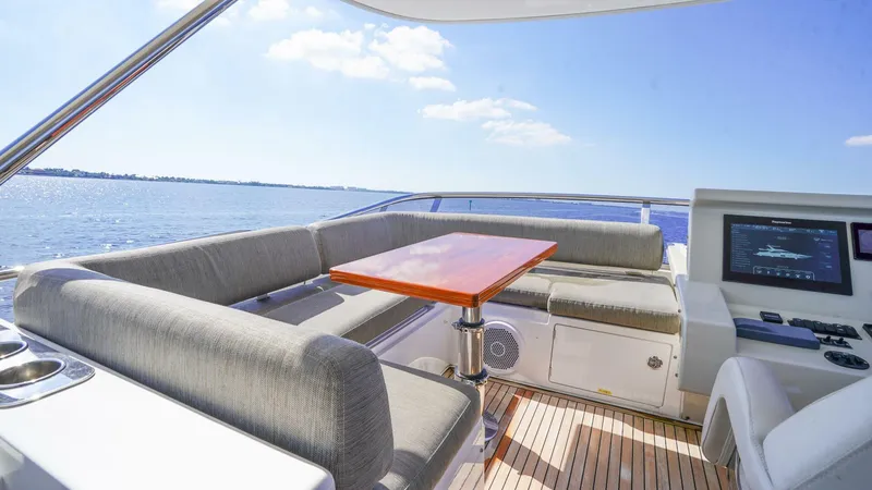 Slide: The Image of Azimut 66 Flybridge 2017 - 5815128