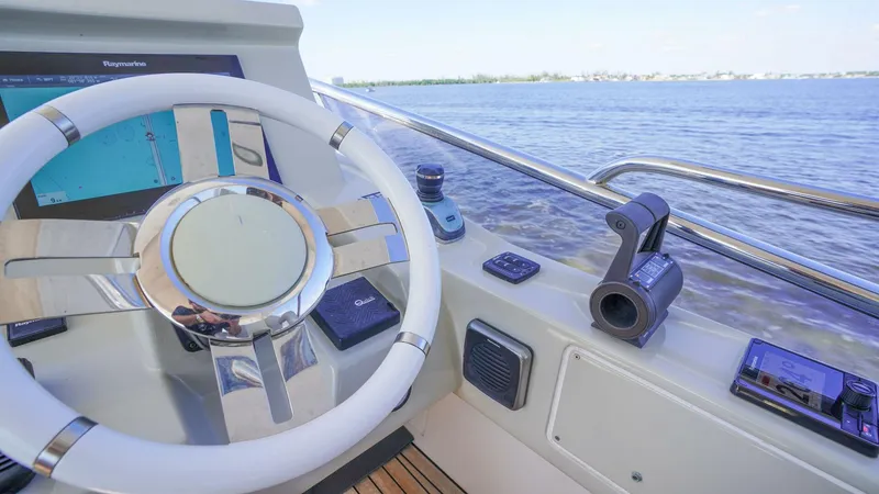 Slide: The Image of Azimut 66 Flybridge 2017 - 5815136