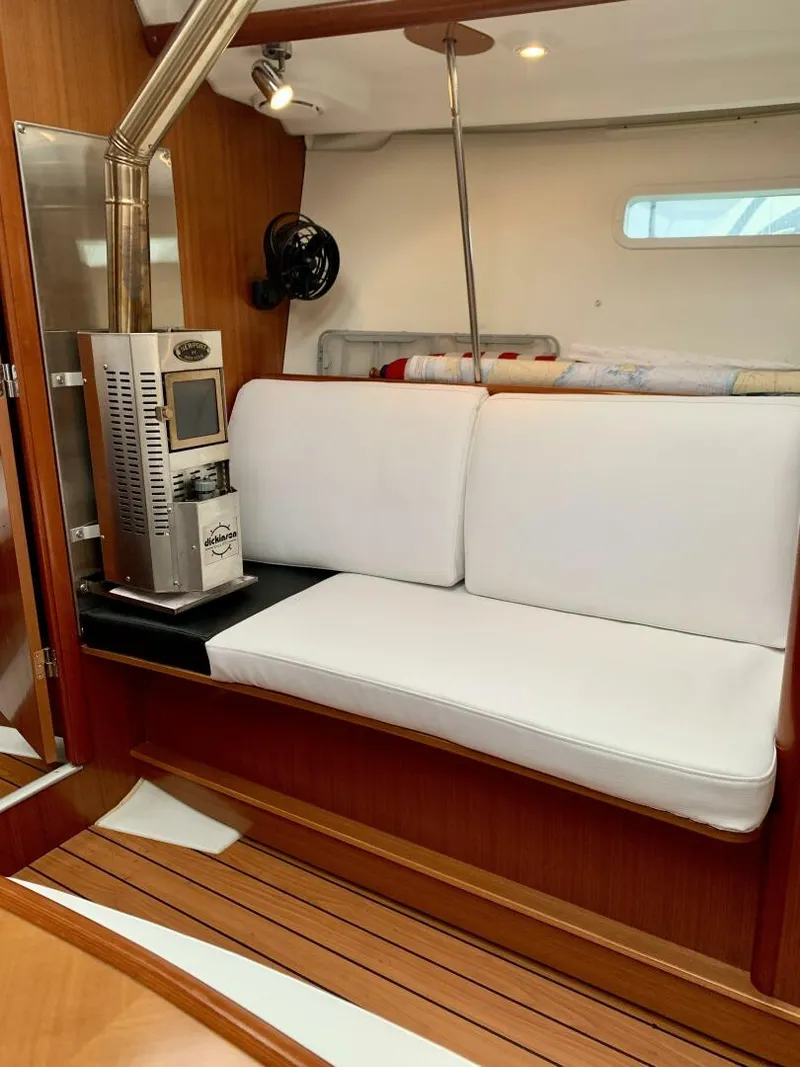 Slide: The Image of Beneteau 393 2006 - 5815135