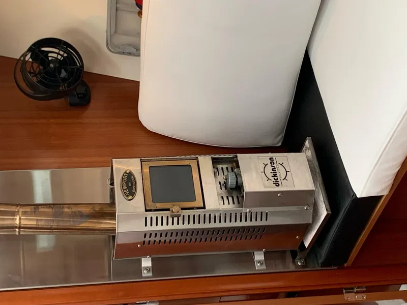 Slide: The Image of Beneteau 393 2006 - 5815144