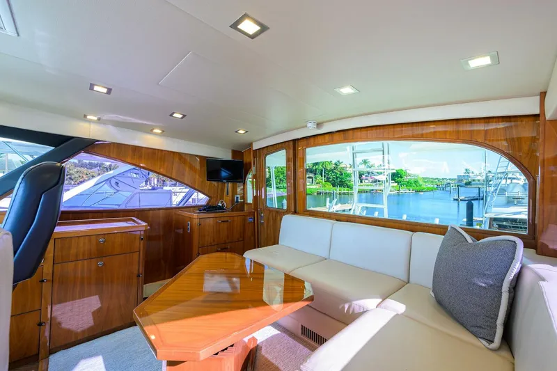 Slide: The Image of Viking 72 Enclosed Bridge 2017 - 5815531