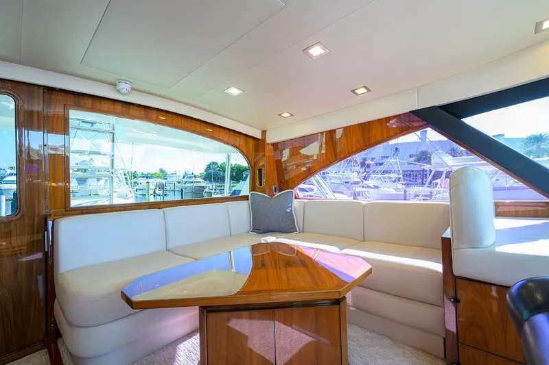 Slide: The Image of Viking 72 Enclosed Bridge 2017 - 5815530