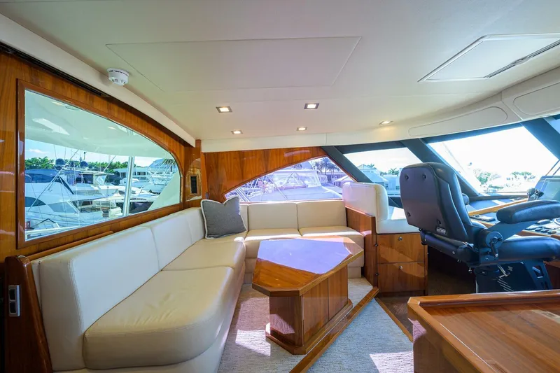 Slide: The Image of Viking 72 Enclosed Bridge 2017 - 5815528