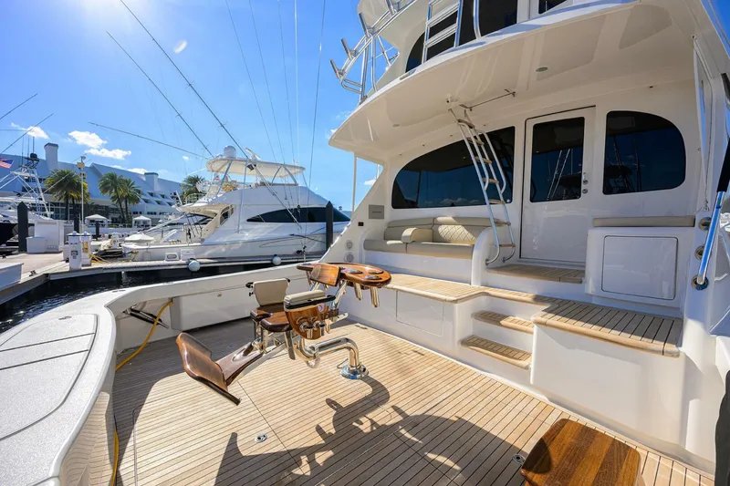 Slide: The Image of Viking 72 Enclosed Bridge 2017 - 5815498