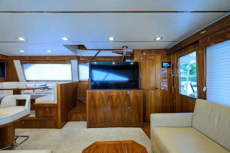 Slide: The Image of Viking 72 Enclosed Bridge 2017 - 5815635