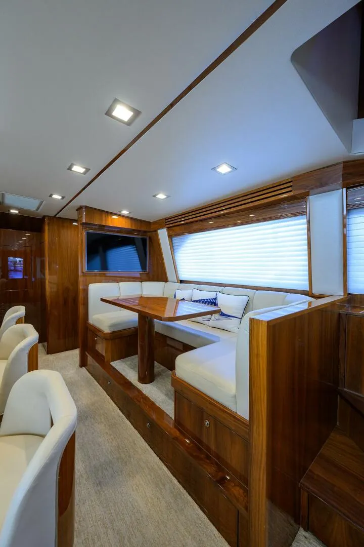 Slide: The Image of Viking 72 Enclosed Bridge 2017 - 5815522