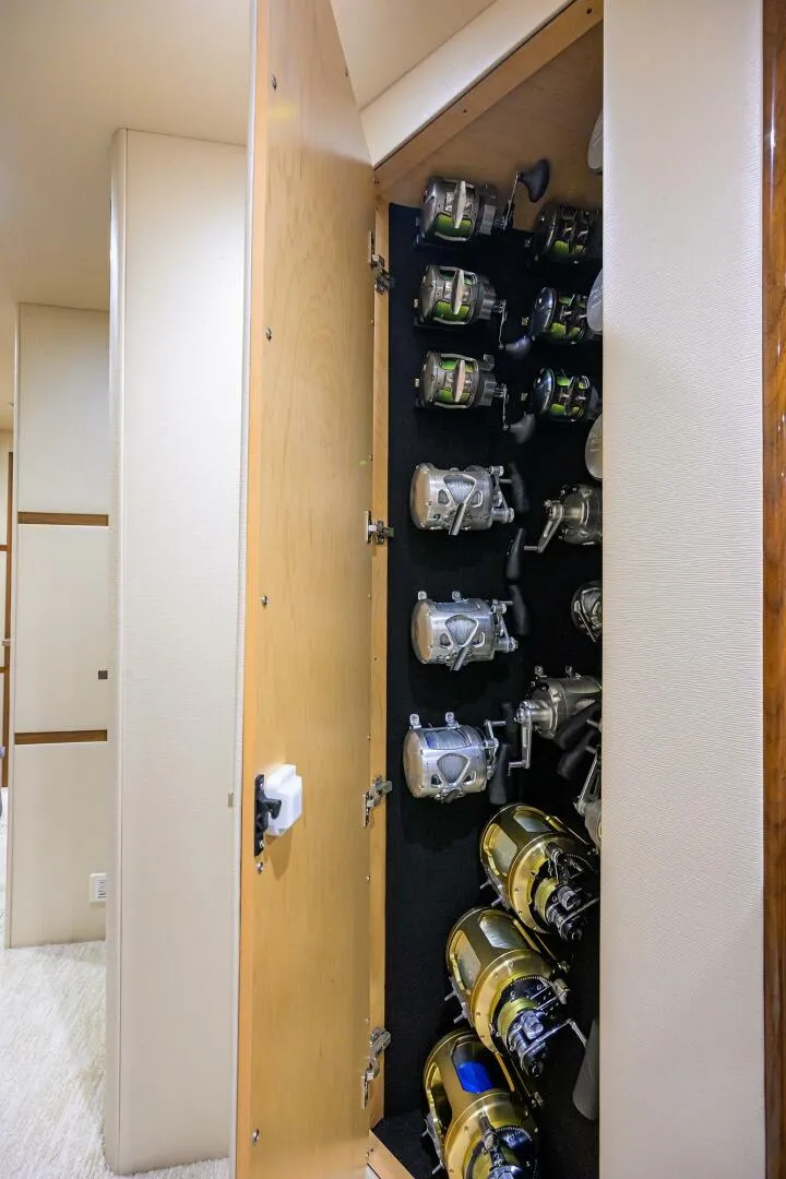 Slide: The Image of Viking 72 Enclosed Bridge 2017 - 5815625