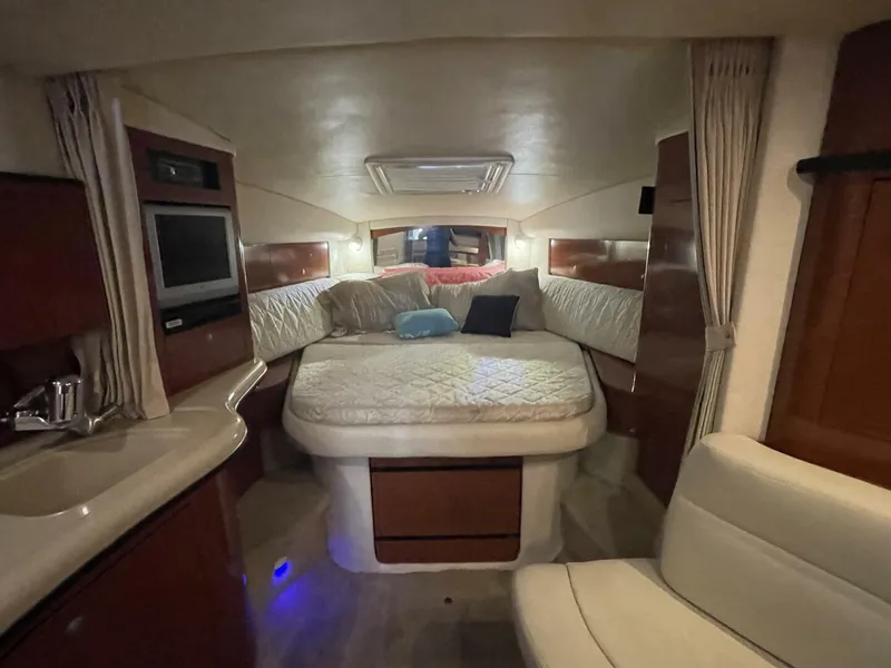 Slide: The Image of Sea Ray 320 Sundancer 2005 - 5815680