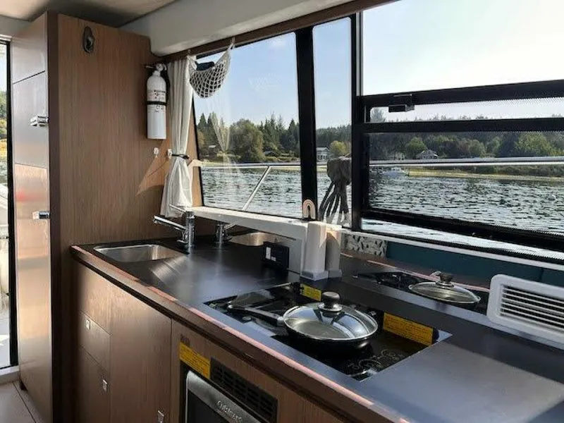 Slide: The Image of Jeanneau Velasco 2019 - 5816655