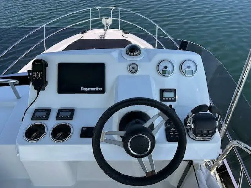 Slide: The Image of Jeanneau Velasco 2019 - 5816659