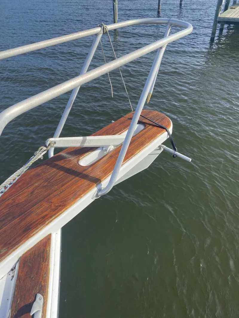 Slide: The Image of Post 46 1986 - 5823941