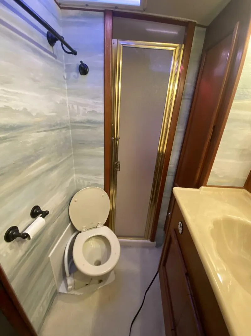 Slide: The Image of Post 46 1986 - 5823948