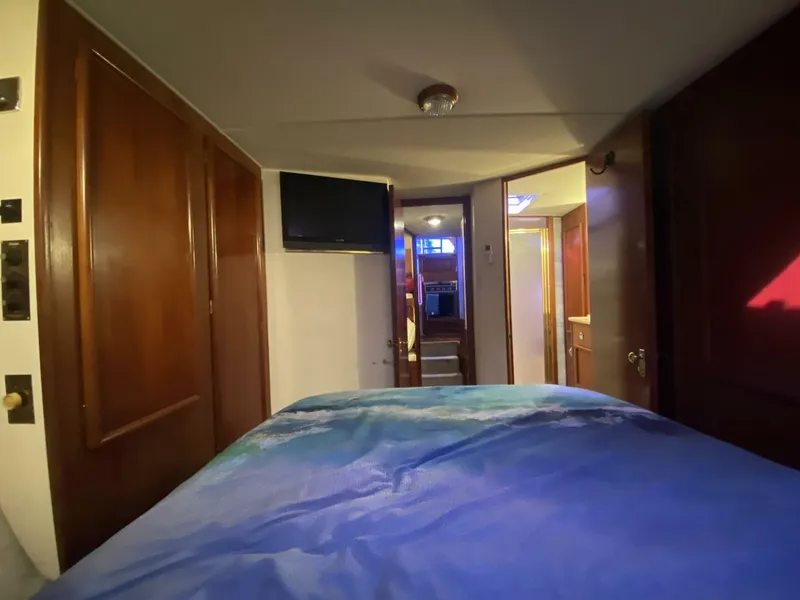 Slide: The Image of Post 46 1986 - 5823954