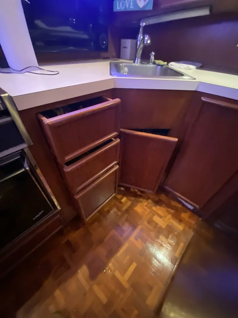 Slide: The Image of Post 46 1986 - 5823962