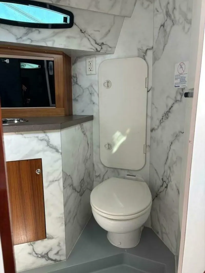 Slide: The Image of Chris-Craft 284 1987 - 5817182