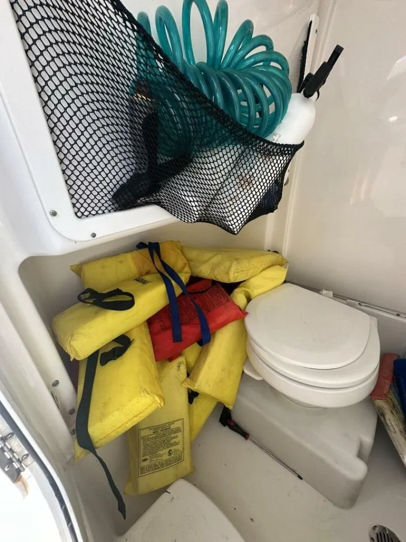 Slide: The Image of Sea Hunt 27 Gamefish Forward Seating 2014 - 5817563