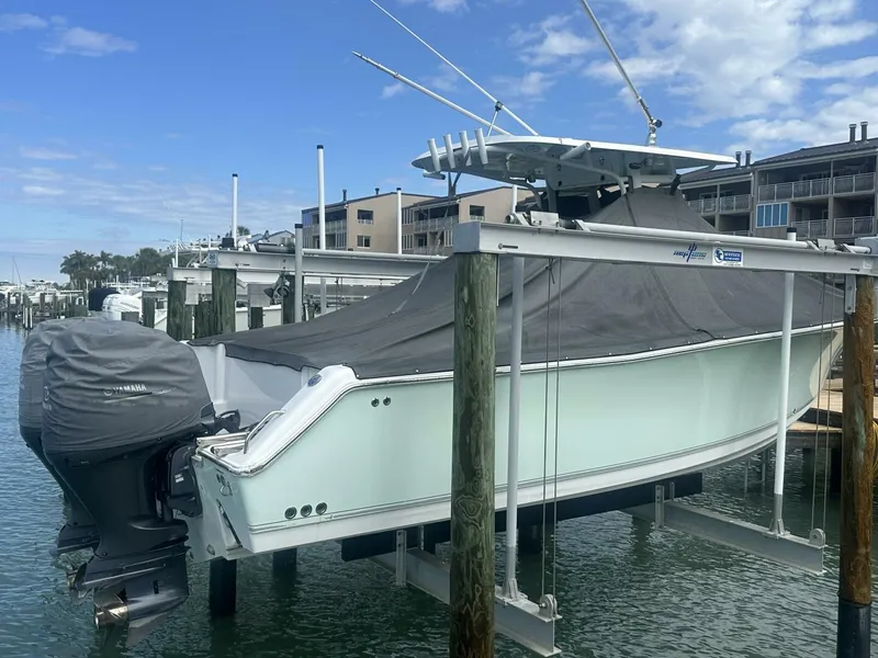 Slide: The Image of Sea Hunt 27 Gamefish Forward Seating 2014 - 5962404