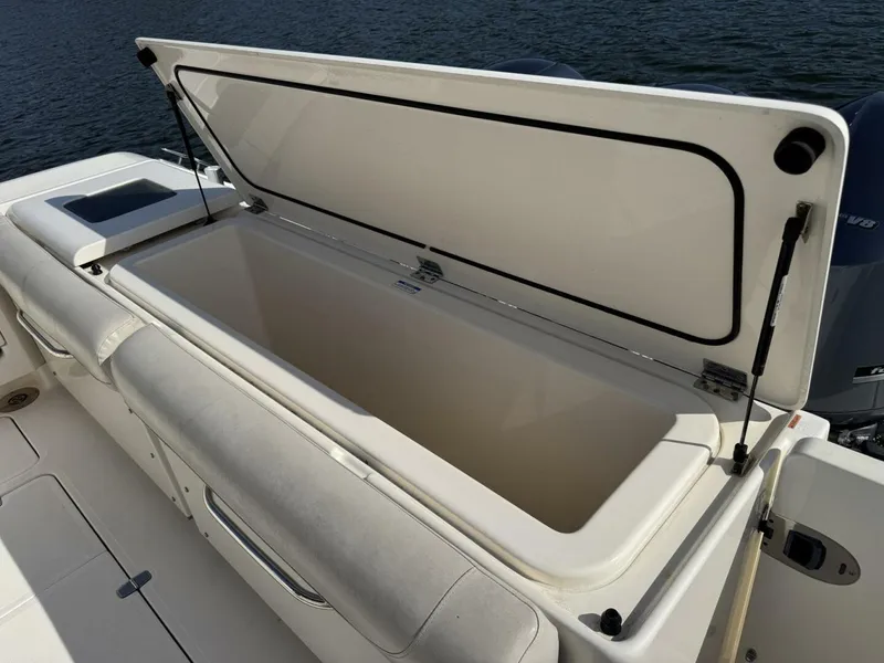 Slide: The Image of Pursuit 375 OS 2011 - 5818031