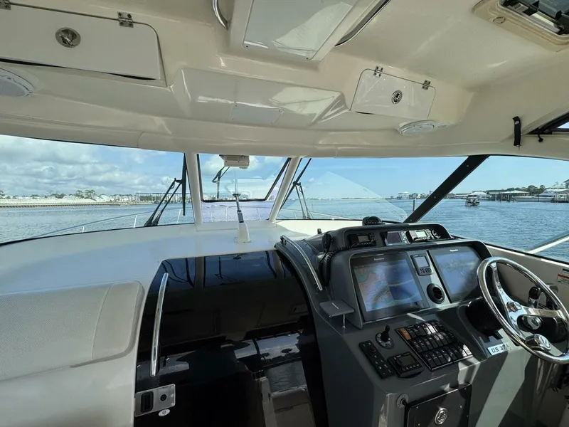 Slide: The Image of Pursuit 375 OS 2011 - 5818041