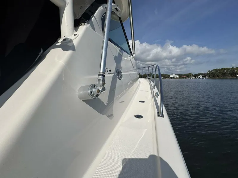 Slide: The Image of Pursuit 375 OS 2011 - 5818024