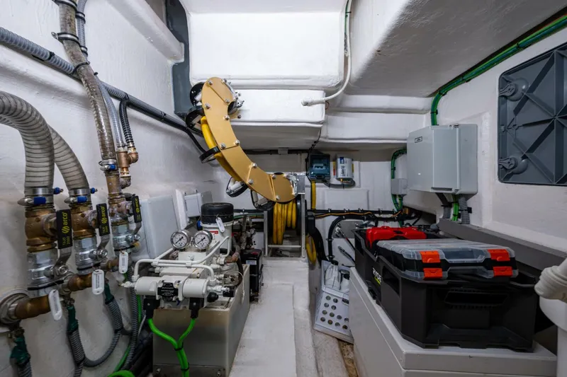 Slide: The Image of Astondoa AS5 2023 - 5818116