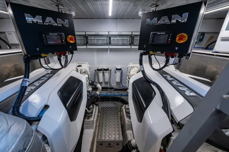 Slide: The Image of Astondoa AS5 2023 - 5818119