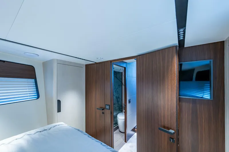 Slide: The Image of Astondoa AS5 2023 - 5818130