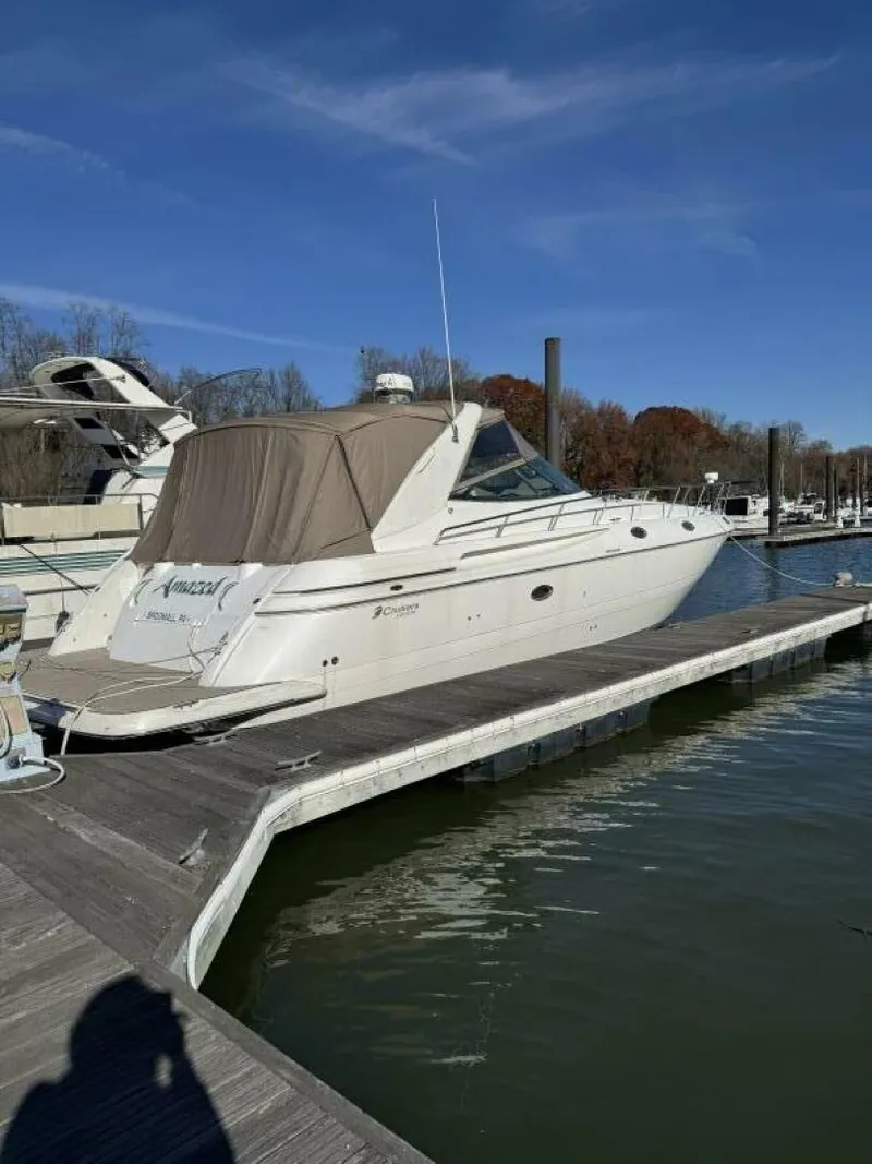 Slide: The Image of Cruisers Yachts 4270 2001 - 5818586