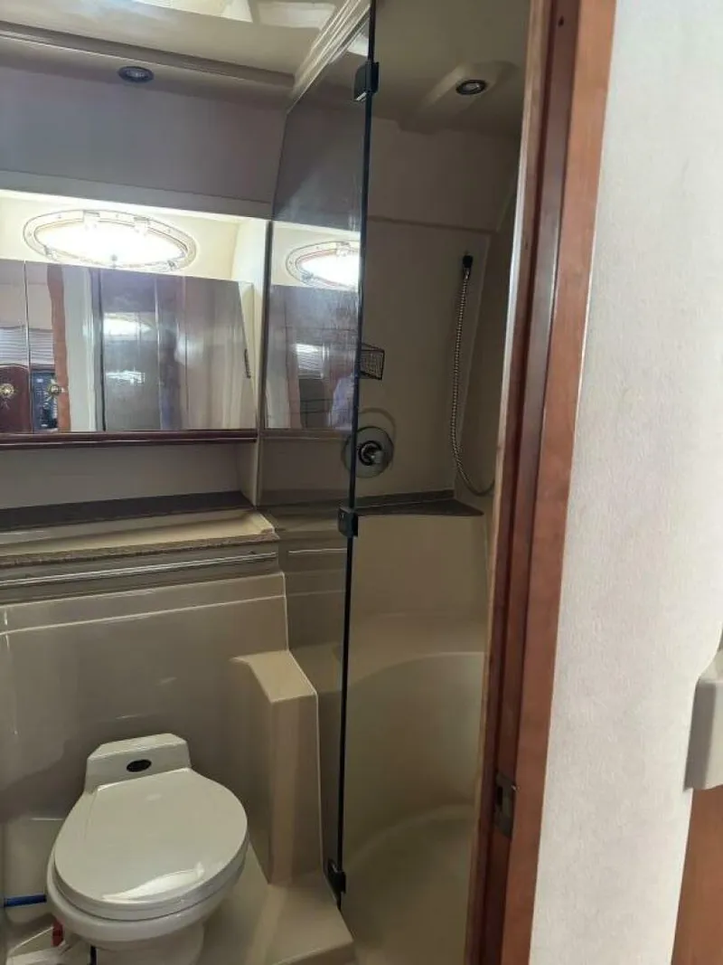 Slide: The Image of Cruisers Yachts 4270 2001 - 5818634