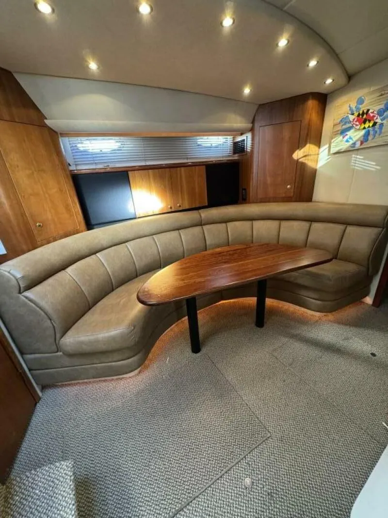 Slide: The Image of Cruisers Yachts 4270 2001 - 5818651