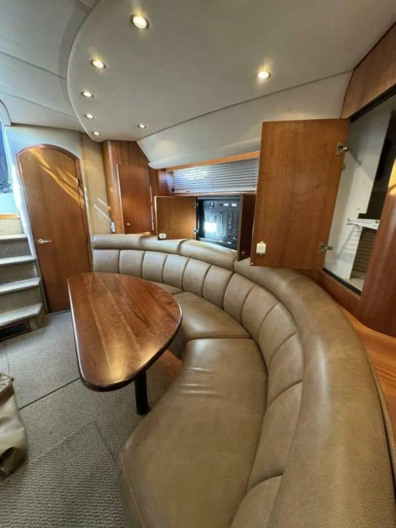 Slide: The Image of Cruisers Yachts 4270 2001 - 5818656