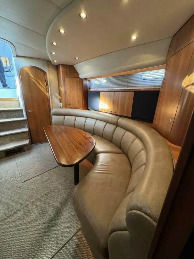 Slide: The Image of Cruisers Yachts 4270 2001 - 5818657