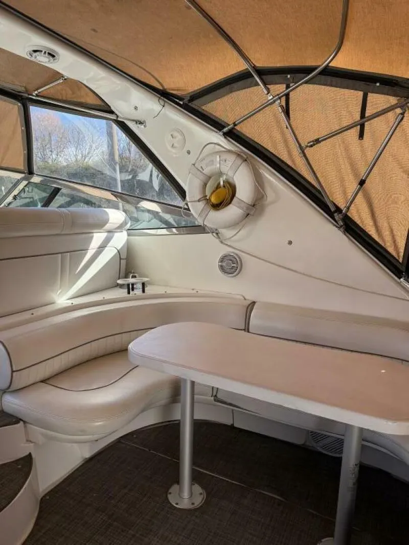 Slide: The Image of Cruisers Yachts 4270 2001 - 5818661