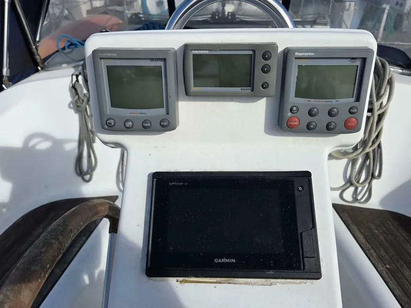 Slide: The Image of Electronics - 5818477