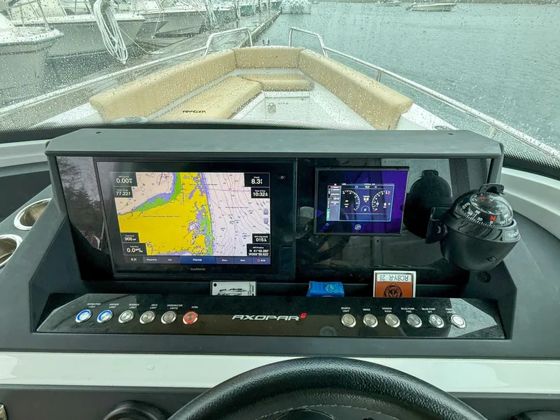 Slide: The Image of Axopar 28 Cabin w/Wet Bar 2020 - 5819289