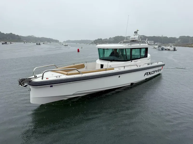 Slide: The Image of Axopar 28 Cabin w/Wet Bar 2020 - 5819295