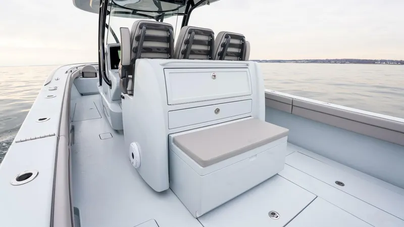 Slide: The Image of Valhalla Boatworks V-33 2023 - 5819317