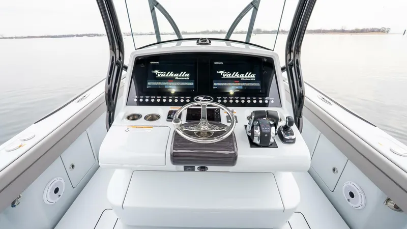 Slide: The Image of Valhalla Boatworks V-33 2023 - 5819338